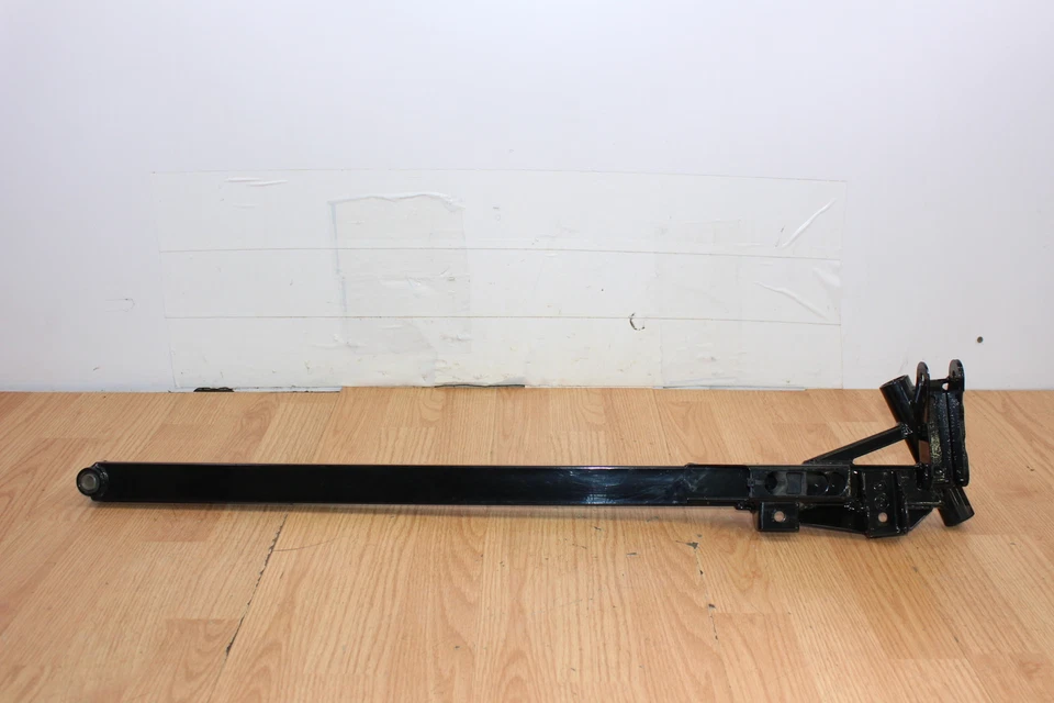 Polaris RMK 700 1999 brazo trasero izquierdo Foto 2 de 4