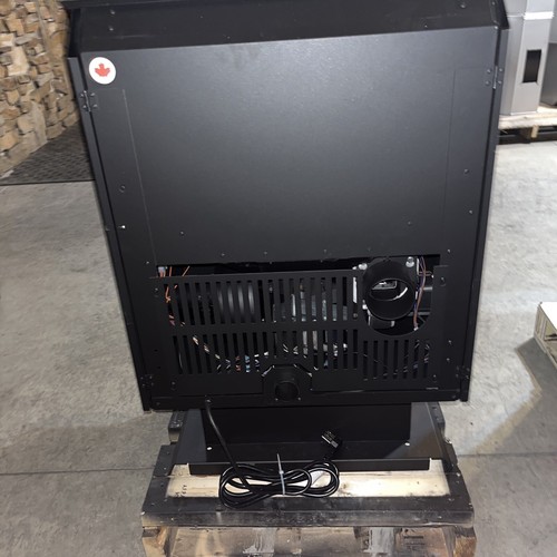 Hudson River 'Davenport' Pellet Stove w/ Pedestal- 50,000BTU - Picture 4 of 9