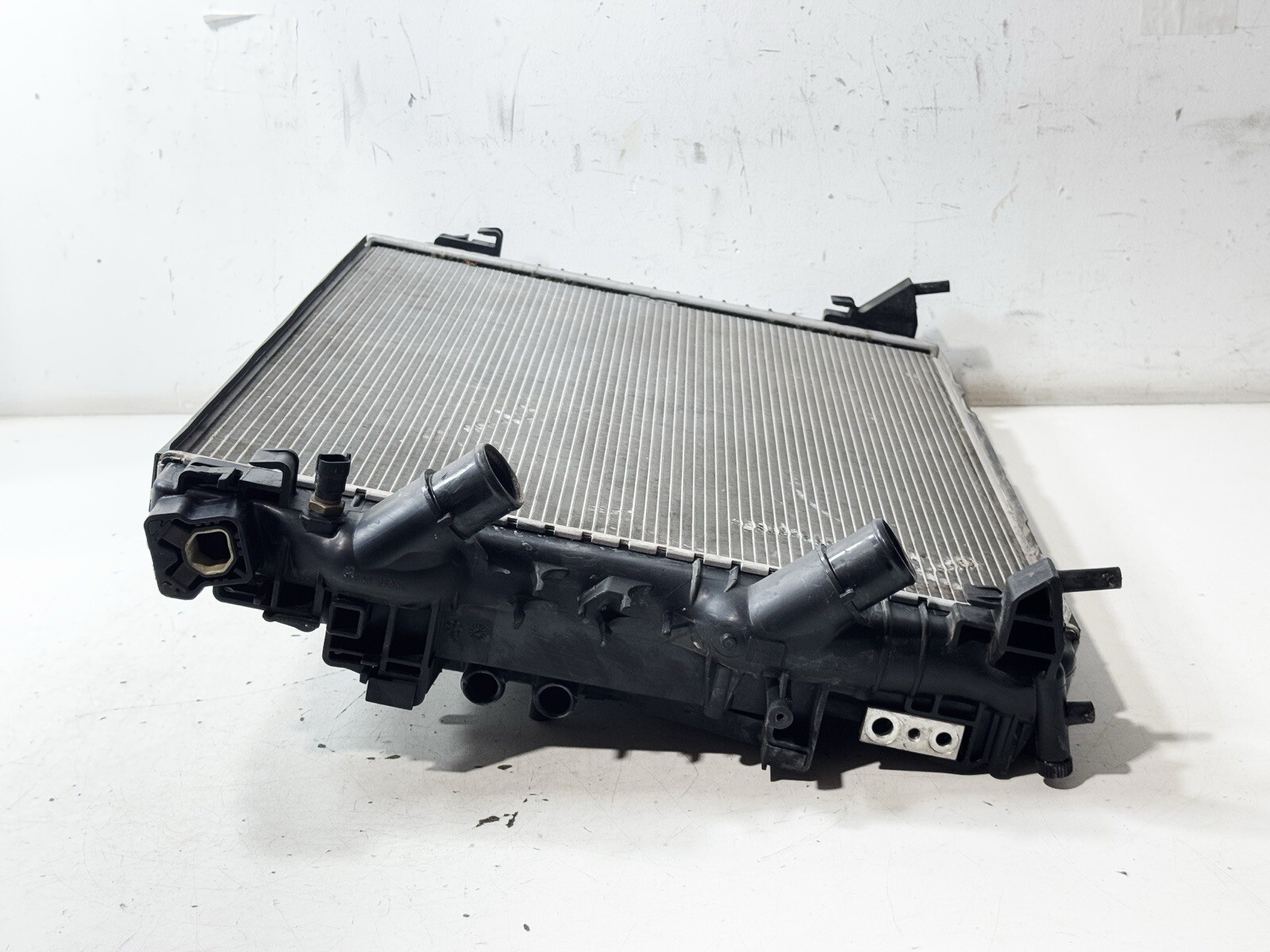 2014-2017 OEM Maserati Ghibli M157 Radiator A/C Condenser Auxiliary Radiator