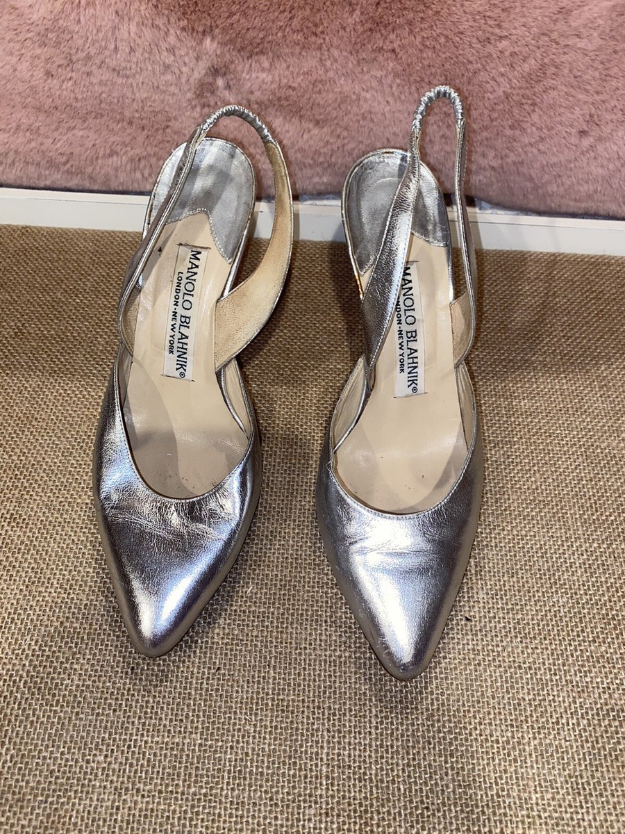Vintage Manolo Blahnik London NY Kitten Heel Metallic Silver
