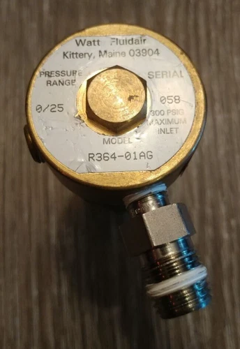Parker-Watts R364-01AG 1/8 inch NPT Pressure Regulator 0-25, 300 PSI, used
