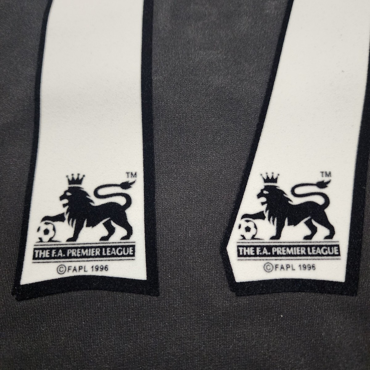 2003 Reebok Liverpool Away Soccer Jersey Steven Gerrard Men L