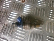 Injecteur Mazda MX3