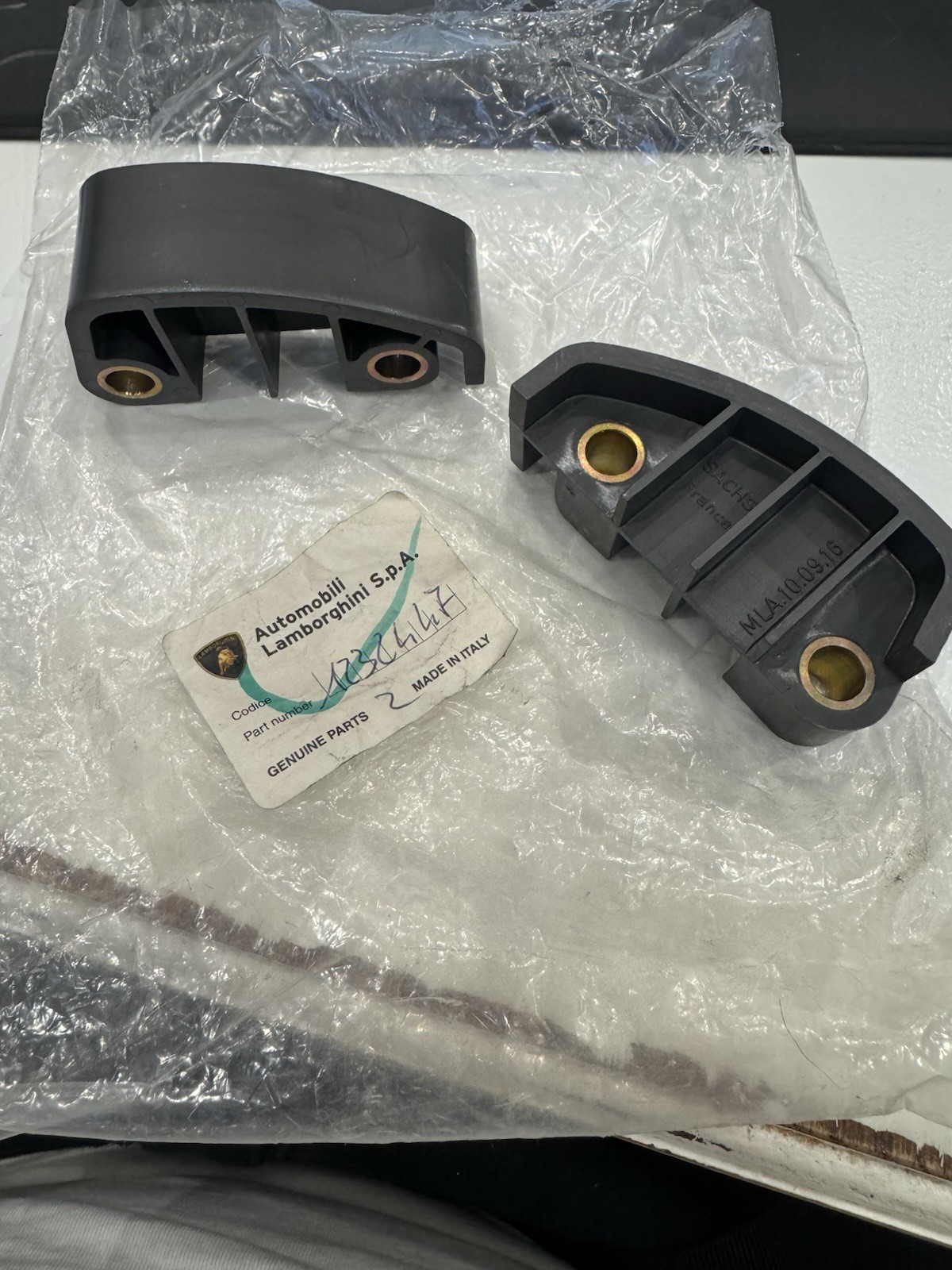 Lamborghini Diablo Guide Camshaft OEM NOS NLA P/N 001232447 