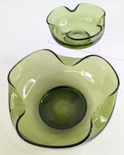 Vtg Anchor Hocking Green Glass Chip & Dip Petal Console Bowl Mid Century MCM