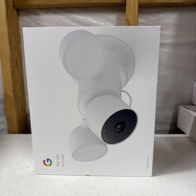 Google Nest Cam With Floodlight - Wired Outdoor Smart Home Security Camera - NEW