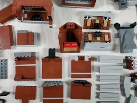 LEGO The LEGO Batman Movie: Arkham Asylum (70912) INCOMPLETE Free Shipping