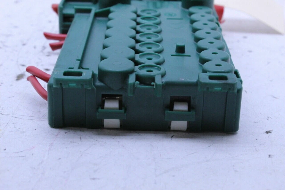 BMW X5 525i 530i E39 2001-2003 maletero caja de relé de fusibles OEM usado Foto 4 de 4