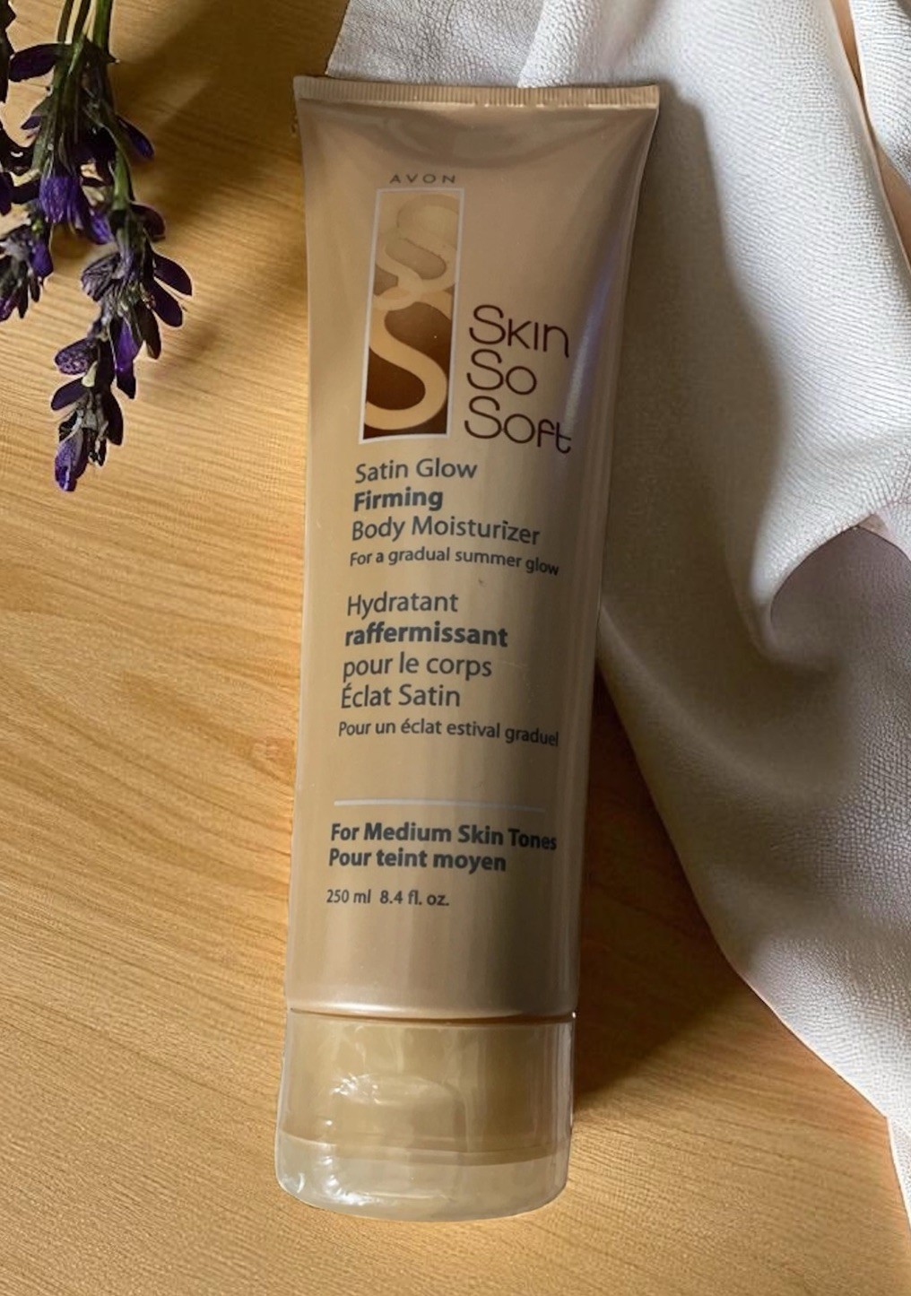 Avon SKIN SO SOFT Satin Glow Firming Body Moisturizer Medium