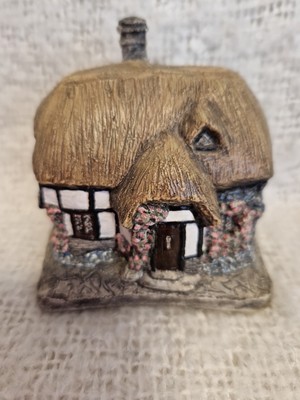 Vintage Liz Carole Nostalgie Cottage Collection. Hergestellt & handbemalt in Lancashire