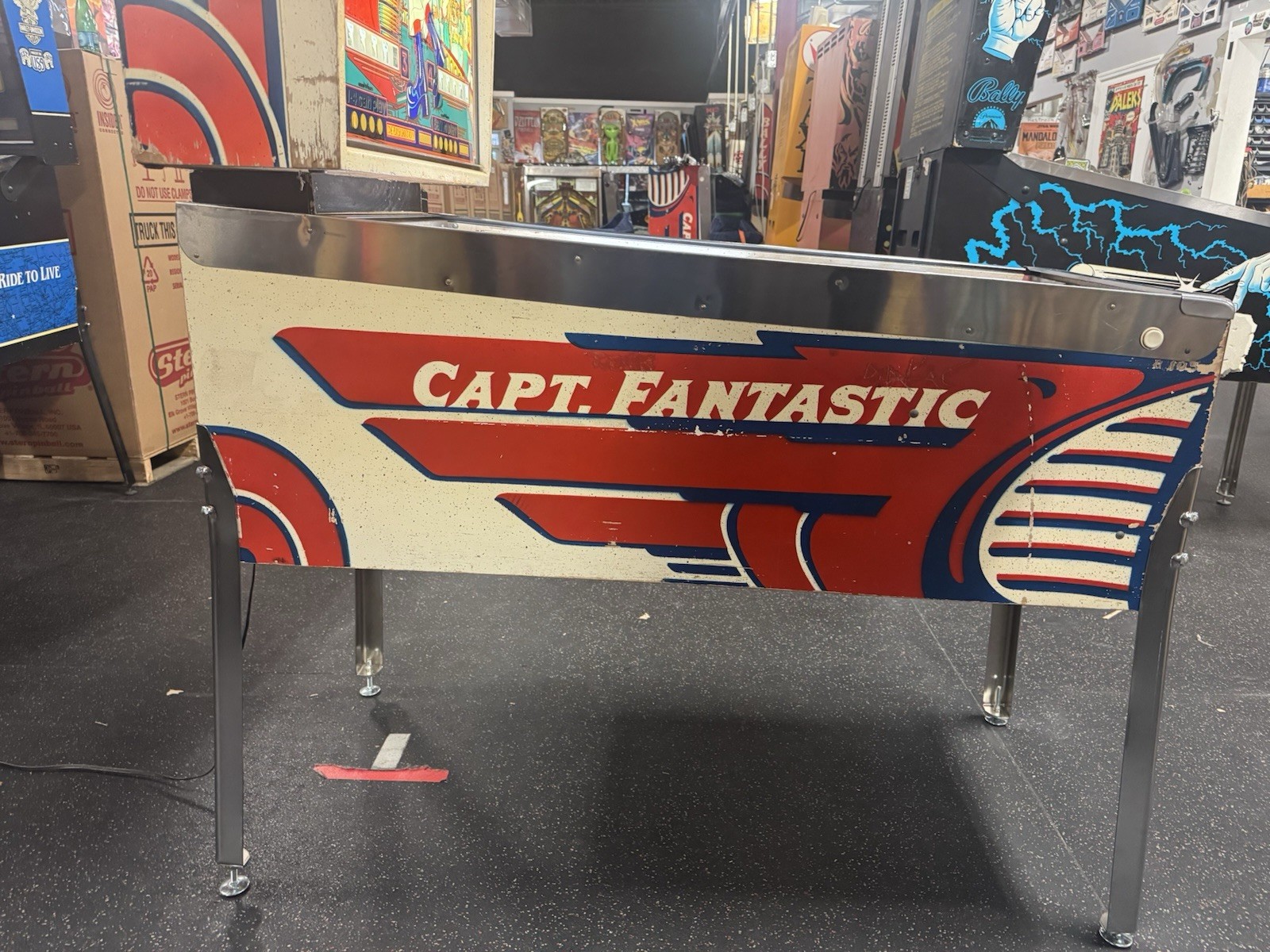 1976 CAPTAIN FANTASTIC AND THE BROWN DIRT COWBOY PINBALL MACHINE FULLY REFURBISH