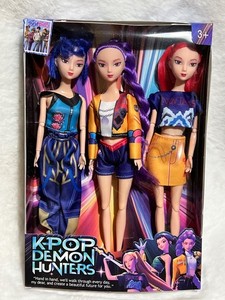 Set 3 Bambole Rumi Zoey Mira 30cm Action Figure K-Pop Demon Hunters anime