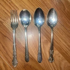 Misc Vintage 3 Spoons 1 Fork Wm Rogers Old Company Plate Oneida Ltd