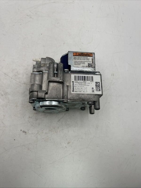 HONEYWELL VK8115V GAS VALVE Untested See Pics 30 Days Warranty