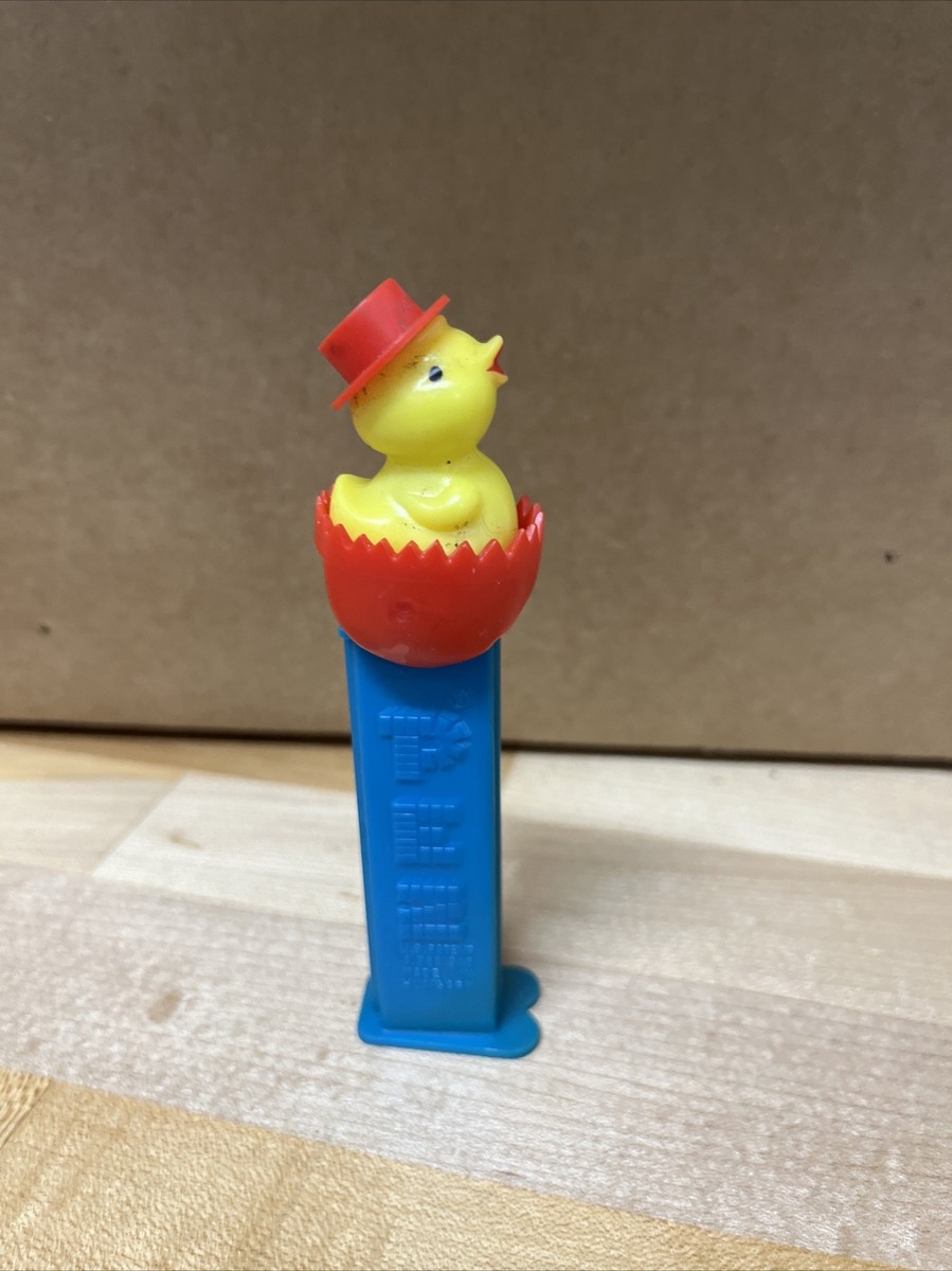 Pez 1992 Blue Red Yellow Made in Hungary Retired Chick In Shell