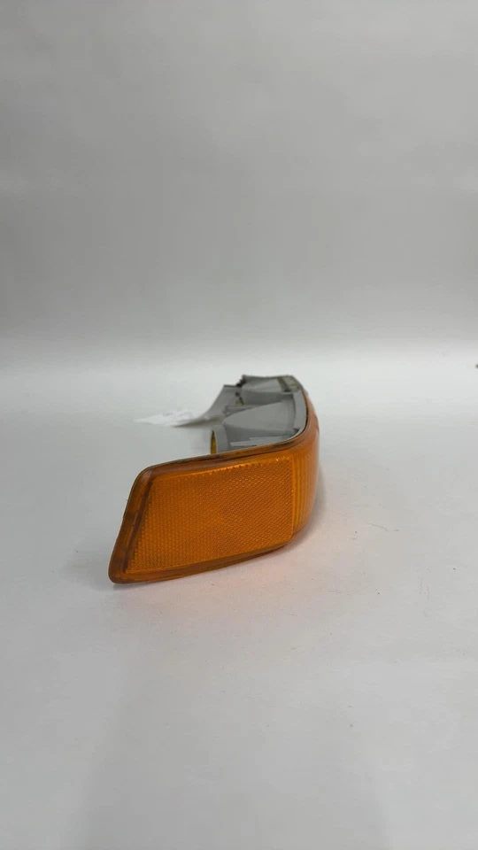 Chevrolet Blazer S10/Jimmy S15 1998-2005 diestro lámpara de estacionamiento señal de giro 16524260 Foto 2 de 4