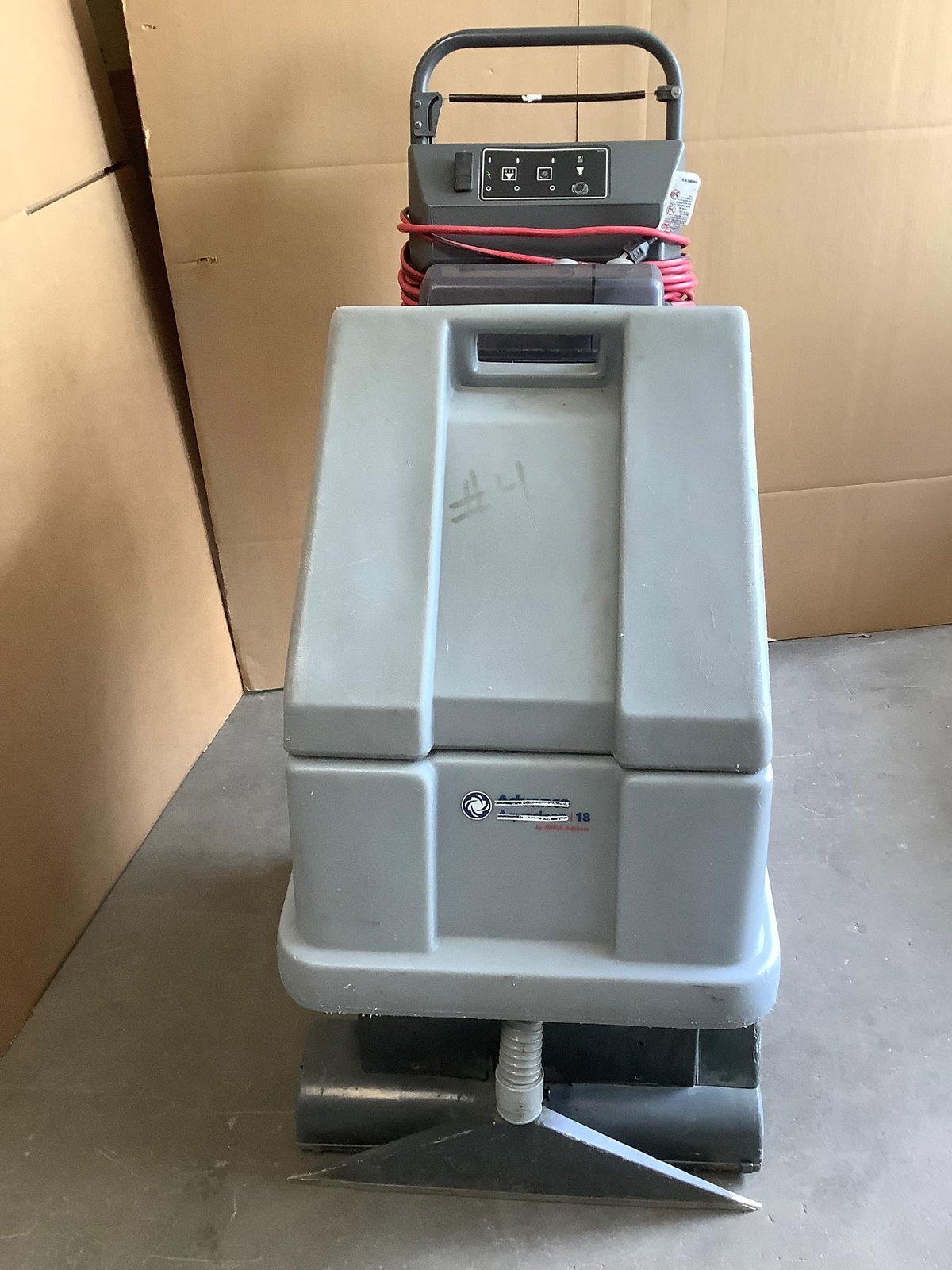 ADVANCE AQUACLEAN 18 Carpet Extraction machine , Brush 18