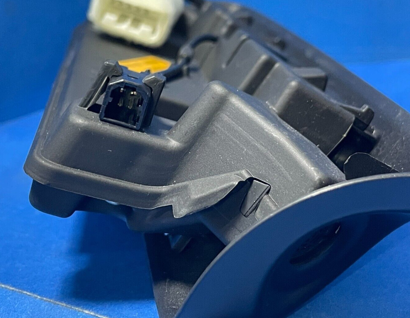 NEW OEM 2008 - 2014 MASERATI GRANTURISMO ROOF OVERHEAD SWITCH 80516600