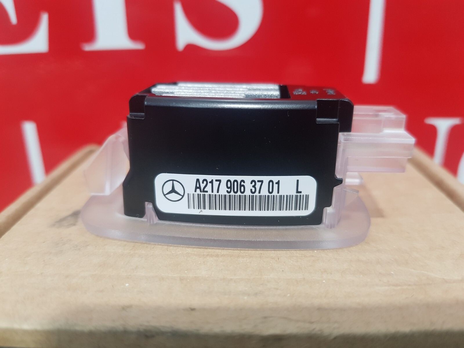 NEW GENUINE MERCEDES-BENZ DOOR BADGE PROJECTION LIGHT KIT 