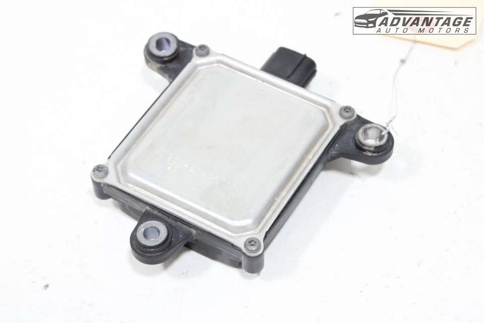 MITSUBISHI OUTLANDER SPORT 2011-2024 SENSOR RADAR PUNTO CIEGO TRASERO DERECHO OEM Foto 3 de 4