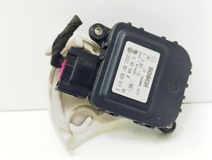 Audi A4 S4 B5 8D 1998 Stellmotor Heizung Klima 8D1820511E Diesel 81kW UST121473