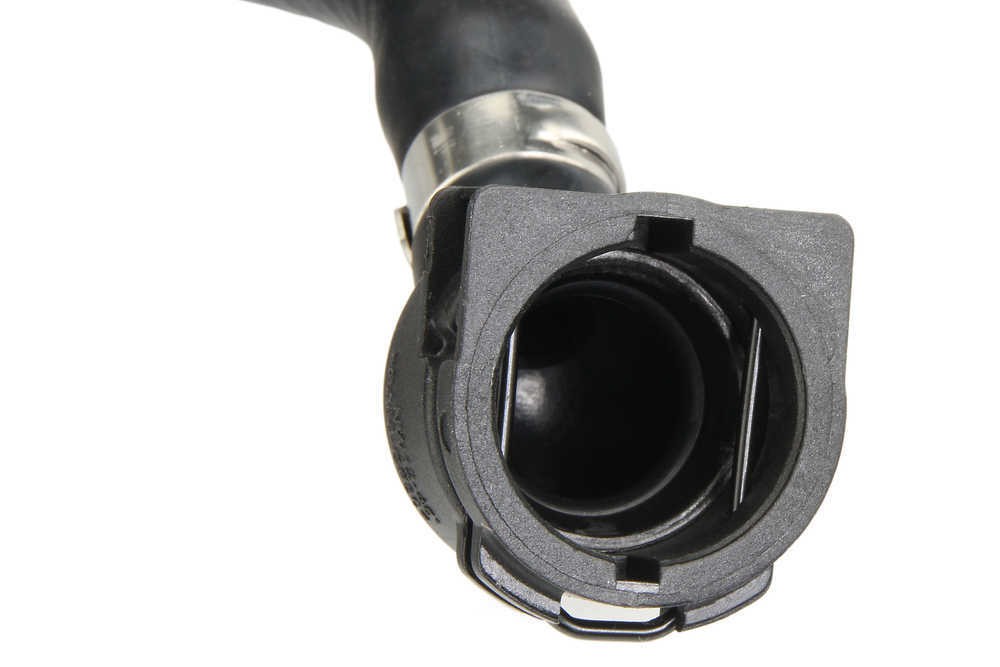 ぴーちゃん Amazon.com: URO Parts 11538854735 Turbo Coolant Line