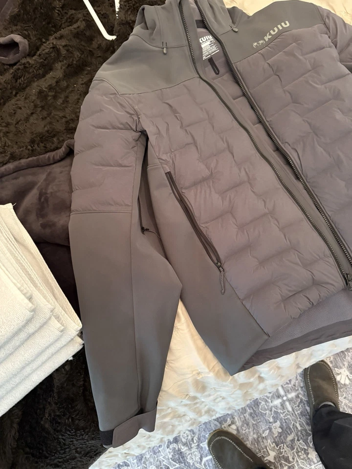 Kuiu Axis Thermal Hybrid Hooded Jacket - Image 3 of 4