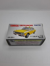 Tomica Limited Vintage Nissan Cedric Road Service Car LV-33a