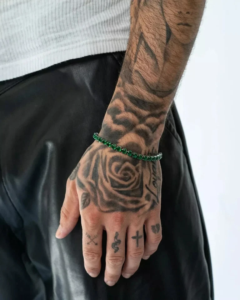 Brazalete de tenis para hombre esmeralda de corte redondo de 9 quilates enchapado en oro blanco de 14 quilates Foto 4 de 4