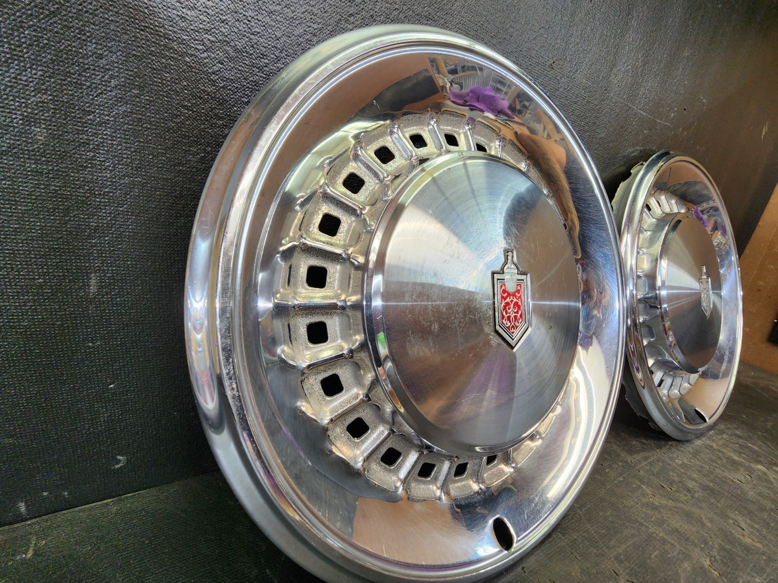 1981 1989 Chevy Monte Carlo Hubcap Pair Wheel Cover Chevrolet Rim 84 85 GM OEM