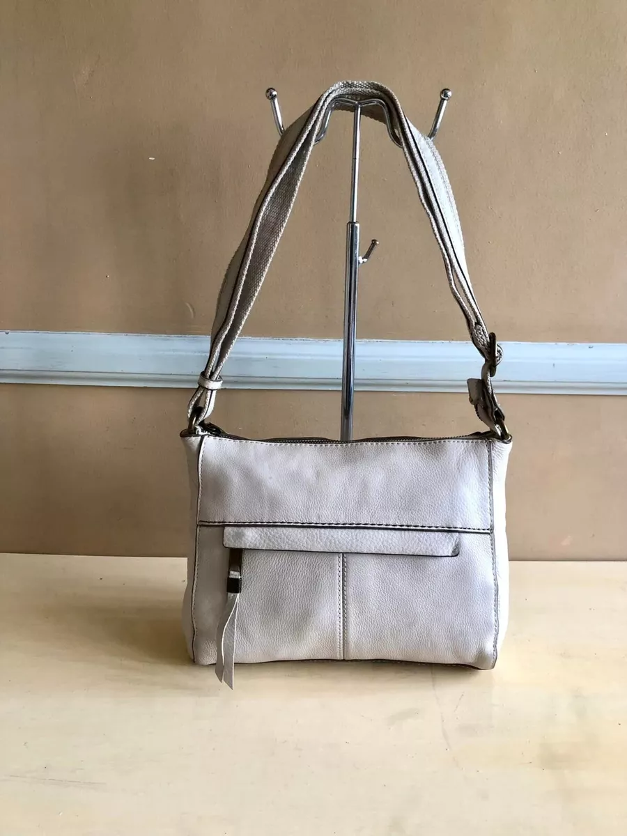 The sak store sling bag