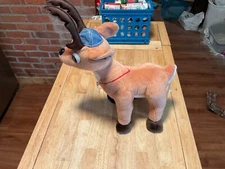 CVS 1999 Island of Misfit Toys Comet the Coach Reindeer all tags on toy still..