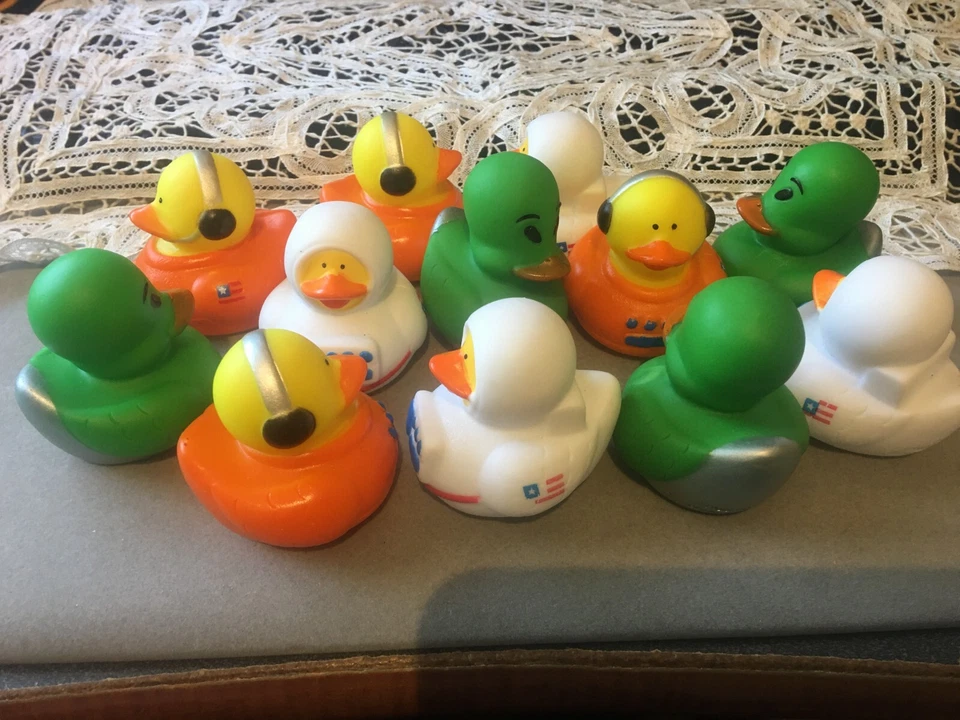 New 12 Lot RUBBER DUCKIES UAPs Aliens, Astronaut, Space, Stars, UFOs Ducks 2x2" - Image 3 of 4