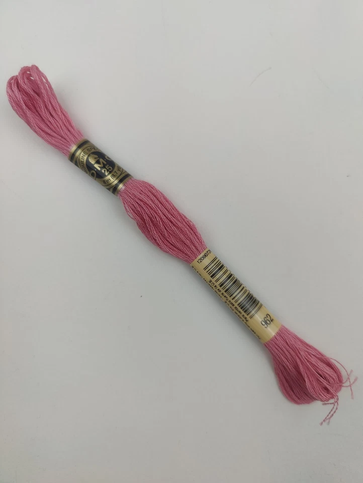 DMC 25 10 skeins DMC 25 8 m yarn 962 Dusty Rose - MED (A) - Image 2 of 2