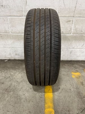 1x P235/45R19 Goodyear Efficient Grip Performance 8/32 95 V Used Tire 2354519