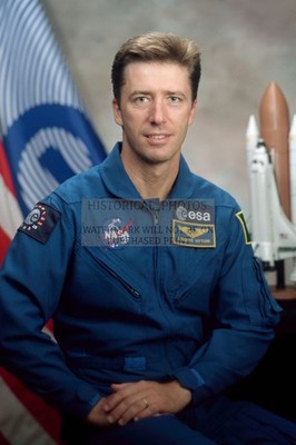 ESA ASTRONAUT ROBERTO VITTORI ITALY 2011 4X6 PHOTO