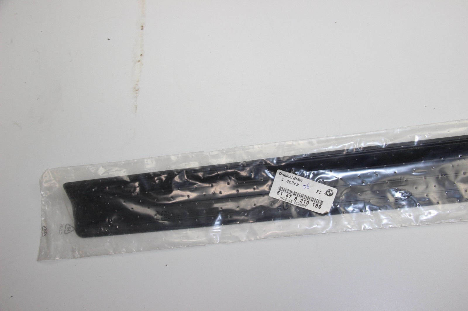 NEW GENUINE BMW 51478219189 3 Series E46 front door sills trim front