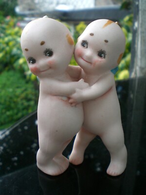 PUPPEN Anfang 20. Jh. Alte KEWPIE Puppen Rose O'Neill aus KEKS. Zwillingsbabys