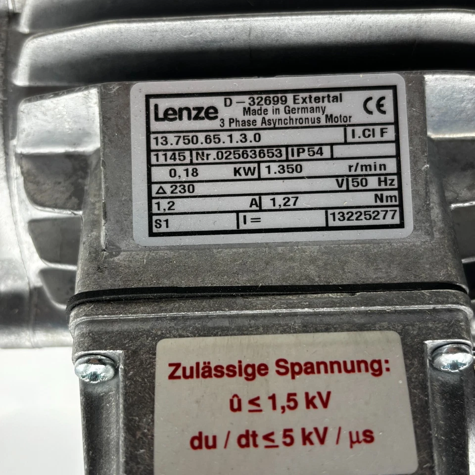 LENZE D-32699 EXTERNAL 3 PHASE ASYNCHRONUS MOTOR 0.18KW 1.350 R/MIN 1,2A 50HZ 🎯 - Image 2 of 4