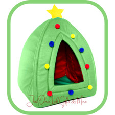 CHRISTMAS TREE PET HUT