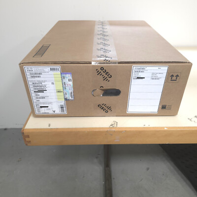 Cisco C9200L-48P-4G-E Catalyst Switch incl. DNA 3Y