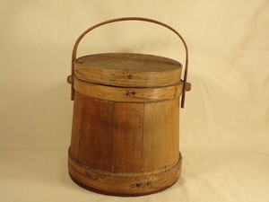 Antique-Wood-Bucket-Pail-Firkin-Style-Farm-Primitive-AAFA-Sugar-Pantry-Bucket