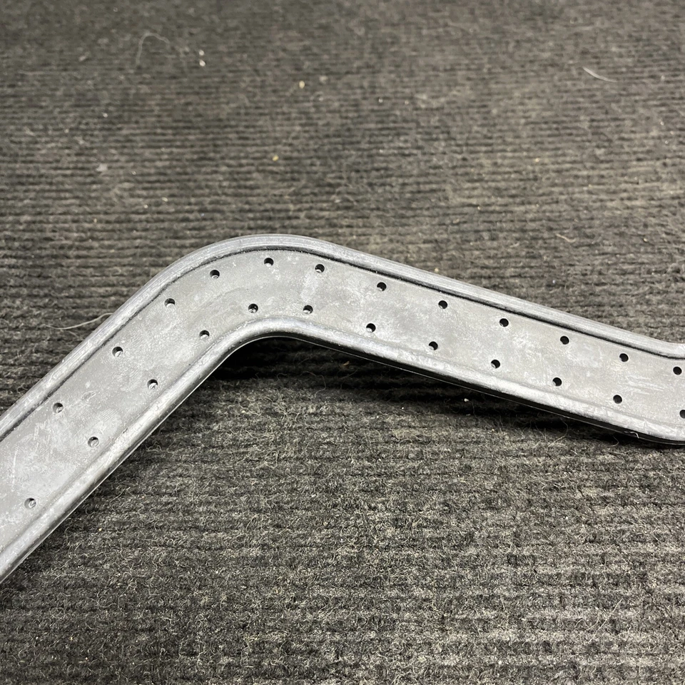 ☑️ 2008-2013 BMW 128i 135i Coupe Battery Protection Bar Bracket Holder Tie OEM — 第 4/4 张图片