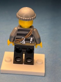 LEGO City Minifig cty364 - City Burglar - Light Scratches/No Cracks