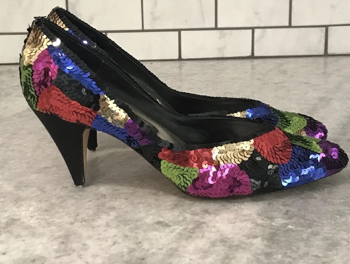 j. renee charlotte glitter dress pumps Green Sequined Dress with Black Fabric and Gold Waist Belt