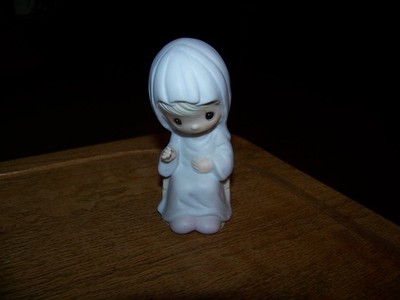 PRECIOUS MOMENT 1979 NATIVITY COME LET US ADORE HIM MARY REPLACE FIGURE #E-2800