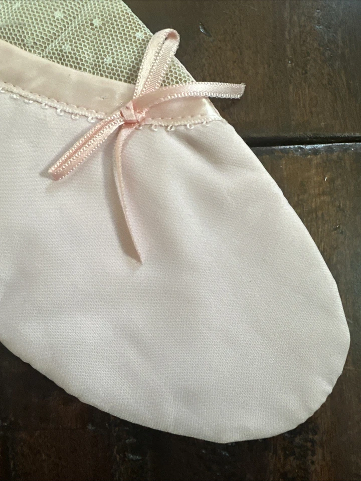 Zapatilla de Ballet Hallmark Vintage Medias de Navidad Rosa y Blanco 1984 18 pulgadas Foto 2 de 4