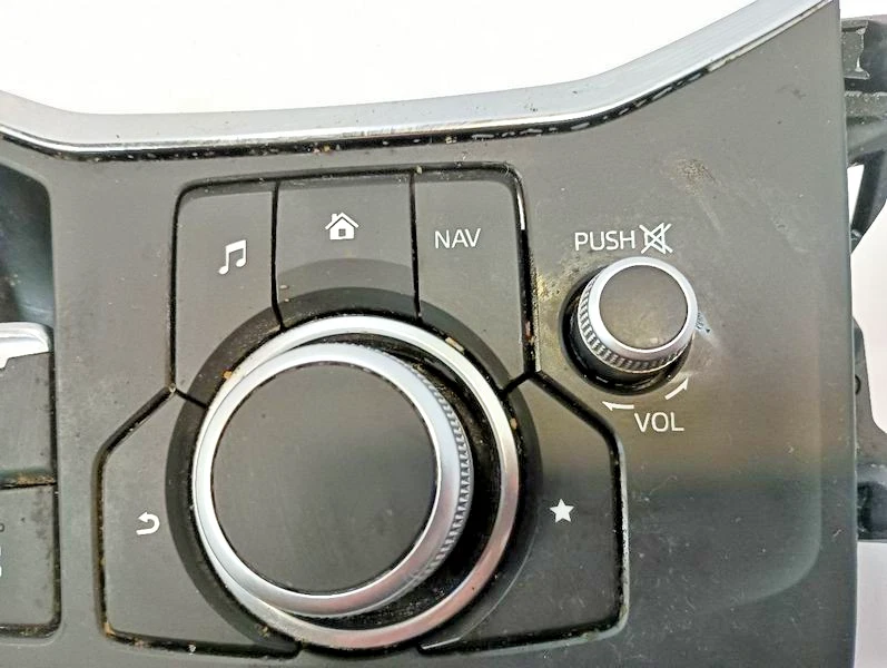 Módulo de panel de interruptores montado en consola de control de radio y audio Mazda CX5 2019-2021 FABRICANTE DE EQUIPOS ORIGINALES Foto 4 de 4