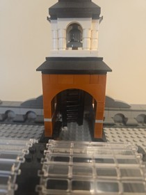 LEGO Town Hall Modular Creator Set (10224) w/ Instructions 100% Complete!!!