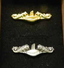 USS SEAWOLF SSN-21 CLASS SILVER & GOLD MESS DRESS SUBMARINE BADGES 2